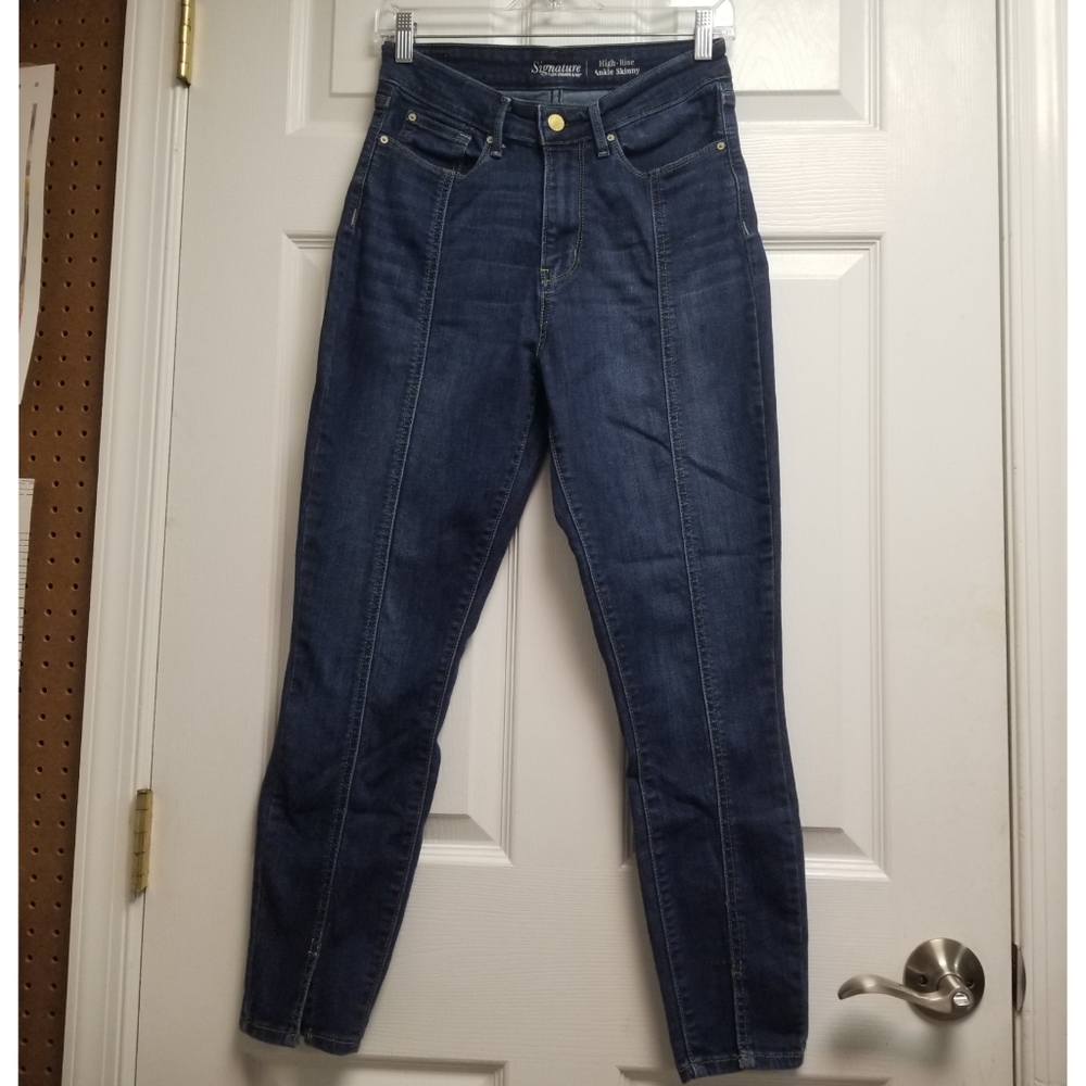 Signature by Levi Strauss & Co. Women Dark Wash High Rise Skinny Ankle Crop Jean - Picture 3 of 12